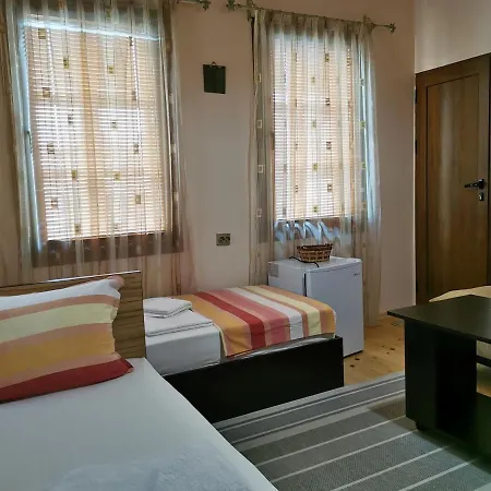 The Old House 3*