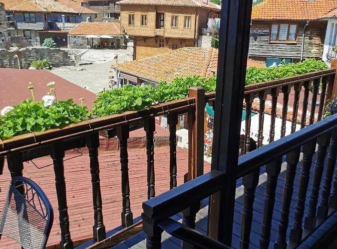 The Old House 4* Neszebar